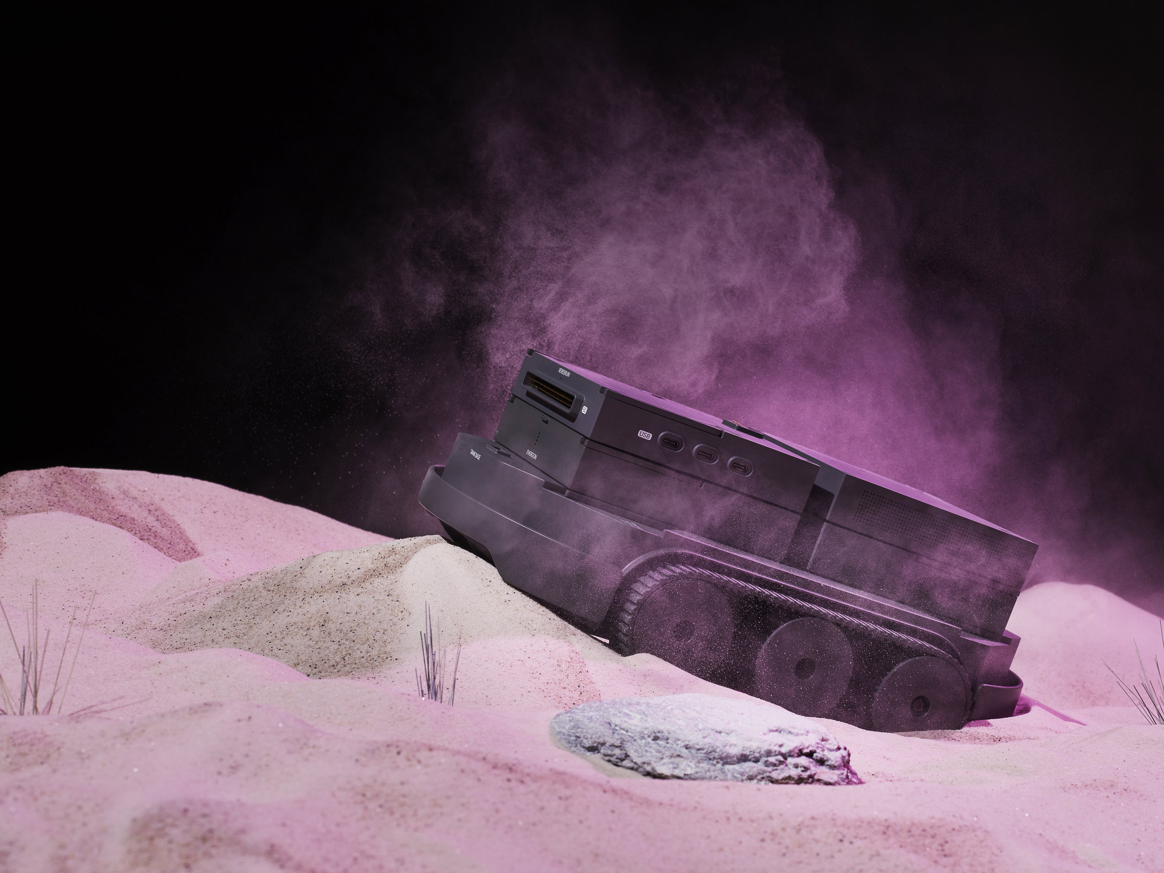 VINCROSS_MIND_KIT_TANK_IN_SAND_159019_F_R1